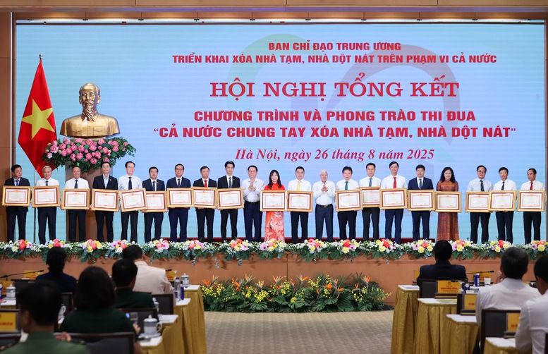 Thủ tướng: Xóa hơn 330.000 nhà tạm, dột nát là "Công trình Quốc gia đặc biệt" của "ý Đảng, lòng dân"- Ảnh 9.