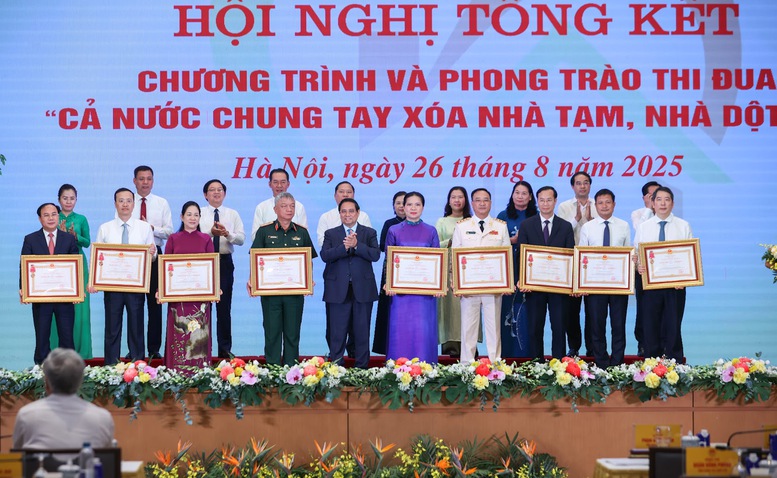 Thủ tướng: Xóa hơn 330.000 nhà tạm, dột nát là "Công trình Quốc gia đặc biệt" của "ý Đảng, lòng dân"- Ảnh 7.