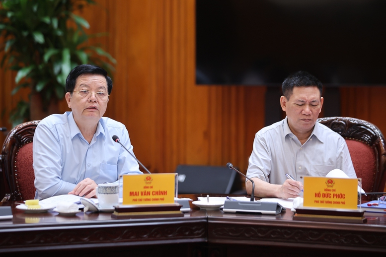 Thủ tướng: Thích ứng linh hoạt, hiệu quả với tình hình để đạt tăng trưởng 8,3-8,5%- Ảnh 4. Thủ tướng: Thích ứng linh hoạt, hiệu quả với tình hình để đạt tăng trưởng 8,3-8,5%- Ảnh 4.
