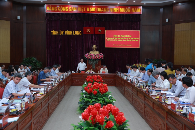Tiếp tục kiện toàn bộ máy cấp xã đúng chủ trương, sát thực tiễn, vận hành thông suốt- Ảnh 2.