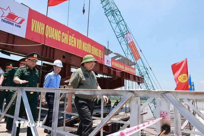 Thủ tướng kiểm tra, thúc đẩy triển khai các dự án hạ tầng trên địa bàn Phú Thọ- Ảnh 1.
