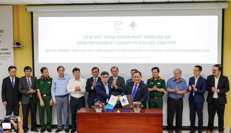 Hình ảnh tại buổi ký kết thỏa thuận. Nguồn ảnh: Báo Chính phủ Hình ảnh tại buổi ký kết thỏa thuận. Nguồn ảnh: Báo Chính phủ