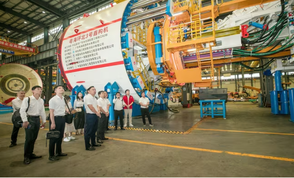 Hà Nội sắp khởi công dự án đại lộ 300.000 tỷ, là công trình ‘kỳ tích sông Hồng’- Ảnh 2. Hà Nội sắp khởi công dự án đại lộ 300.000 tỷ, là công trình ‘kỳ tích sông Hồng’- Ảnh 2.