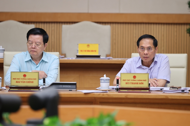 Thủ tướng: Tháo gỡ các vướng mắc pháp luật đang cản trở kiến tạo, phát triển nhanh và bền vững- Ảnh 6. Thủ tướng: Tháo gỡ các vướng mắc pháp luật đang cản trở kiến tạo, phát triển nhanh và bền vững- Ảnh 6.