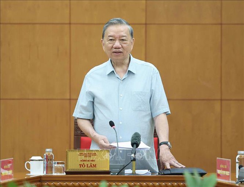 Tổng Bí thư Tô Lâm: Tháo gỡ vướng mắc phát sinh, đảm bảo tính thống nhất, đồng bộ của hệ thống pháp luật- Ảnh 2. Tổng Bí thư Tô Lâm: Tháo gỡ vướng mắc phát sinh, đảm bảo tính thống nhất, đồng bộ của hệ thống pháp luật- Ảnh 2.