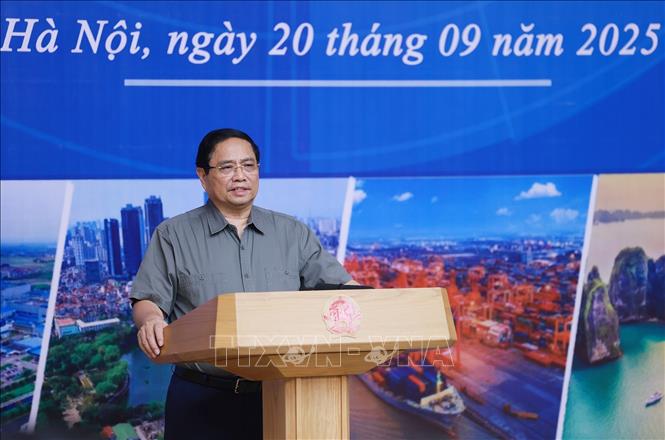 Xây dựng đồng bằng sông Hồng thành cực tăng trưởng năng động, hiện đại, dẫn dắt kinh tế cả nước- Ảnh 4. Xây dựng đồng bằng sông Hồng thành cực tăng trưởng năng động, hiện đại, dẫn dắt kinh tế cả nước- Ảnh 4.