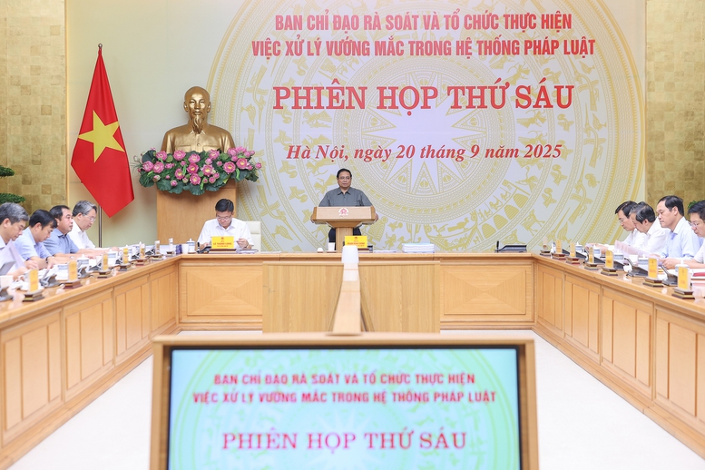 Thủ tướng: "Không thể chậm trễ hơn" trong tháo gỡ các điểm nghẽn pháp luật, chuyển trạng thái sang kiến tạo và phục vụ- Ảnh 1. Thủ tướng: "Không thể chậm trễ hơn" trong tháo gỡ các điểm nghẽn pháp luật, chuyển trạng thái sang kiến tạo và phục vụ- Ảnh 1.