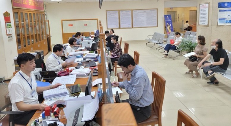 Tăng cường thực hiện pháp luật về phân cấp, phân quyền khi vận hành chính quyền địa phương 2 cấp- Ảnh 1. Tăng cường thực hiện pháp luật về phân cấp, phân quyền khi vận hành chính quyền địa phương 2 cấp- Ảnh 1.