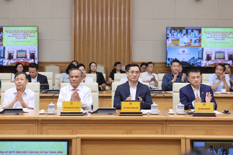 Thủ tướng: Tăng nguồn cung, giảm chi phí, đưa giá bất động sản về mức phù hợp- Ảnh 10.