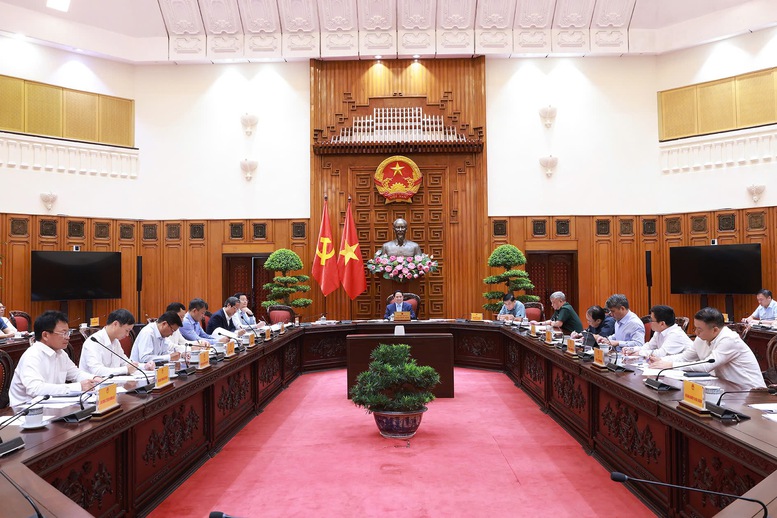 Thủ tướng: Phân công "6 rõ" để thúc đẩy dự án tuyến đường sắt Lào Cai - Hà Nội - Hải Phòng- Ảnh 1.