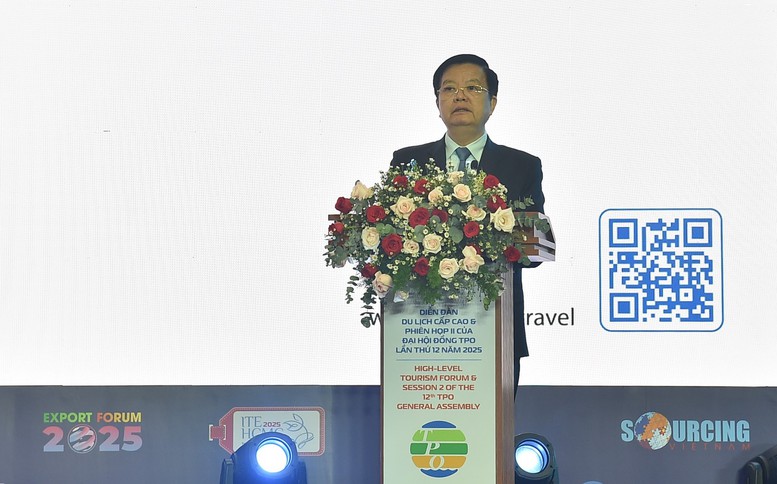 Chuyển đổi số và chuyển đổi xanh: "Chìa khóa vàng" phát triển du lịch bền vững- Ảnh 1. Chuyển đổi số và chuyển đổi xanh: "Chìa khóa vàng" phát triển du lịch bền vững- Ảnh 1.