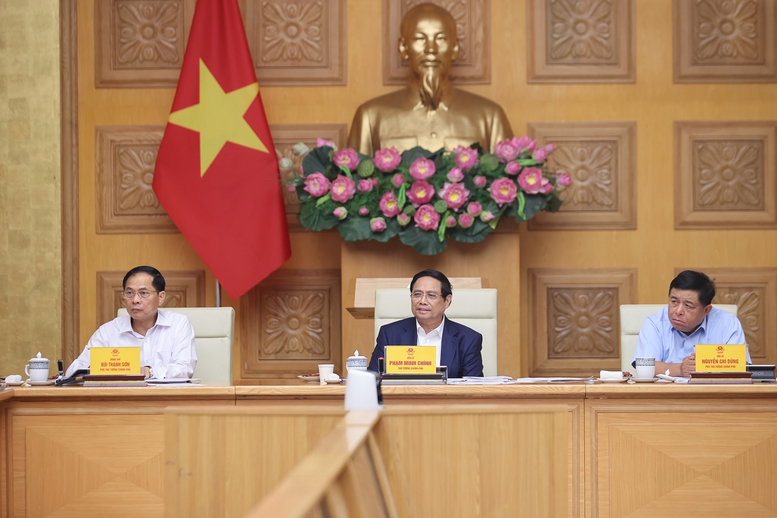 Thủ tướng: Khẩn trương xây dựng báo cáo nghiên cứu khả thi dự án đường sắt Lào Cai - Hà Nội - Hải Phòng- Ảnh 3. Thủ tướng: Khẩn trương xây dựng báo cáo nghiên cứu khả thi dự án đường sắt Lào Cai - Hà Nội - Hải Phòng- Ảnh 3.