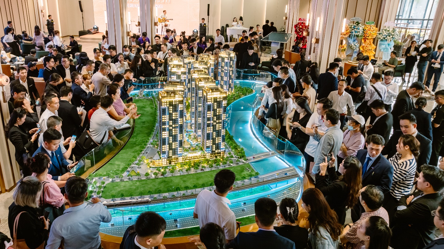 Rầm rộ ra hàng, bất động sản TP.HCM bước vào chu kỳ tăng trưởng mới- Ảnh 1.