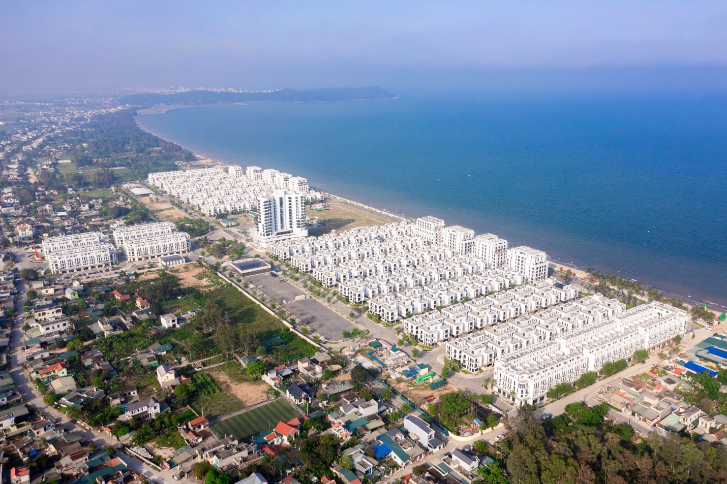 Văn Phú đồng hành cùng phường Nam Sầm Sơn tổ chức giải chạy Vlasta Race - Nam Sầm Sơn 2025- Ảnh 2.