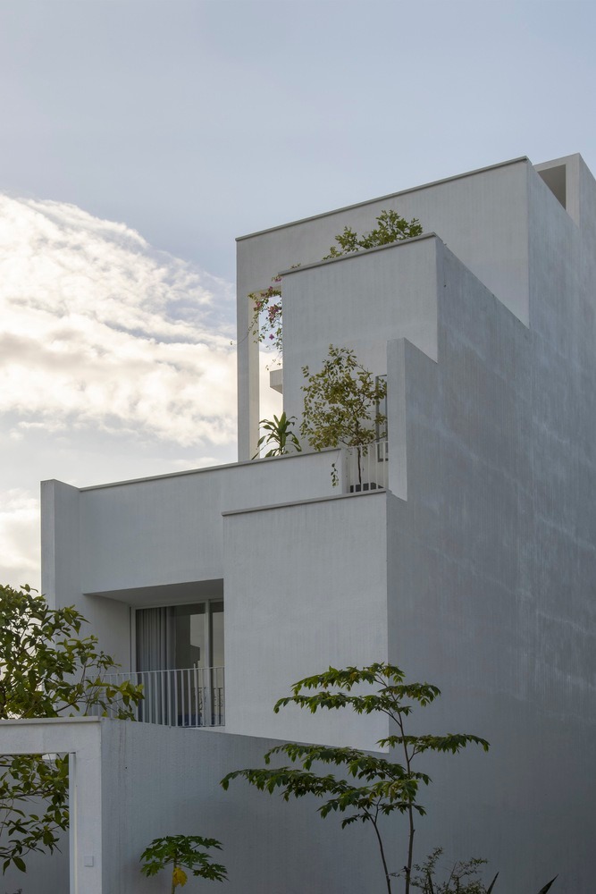 Đi tìm lời giải cho nhà ở đô thị đông đúc với kiến trúc hở độc đáo- Ảnh 3.