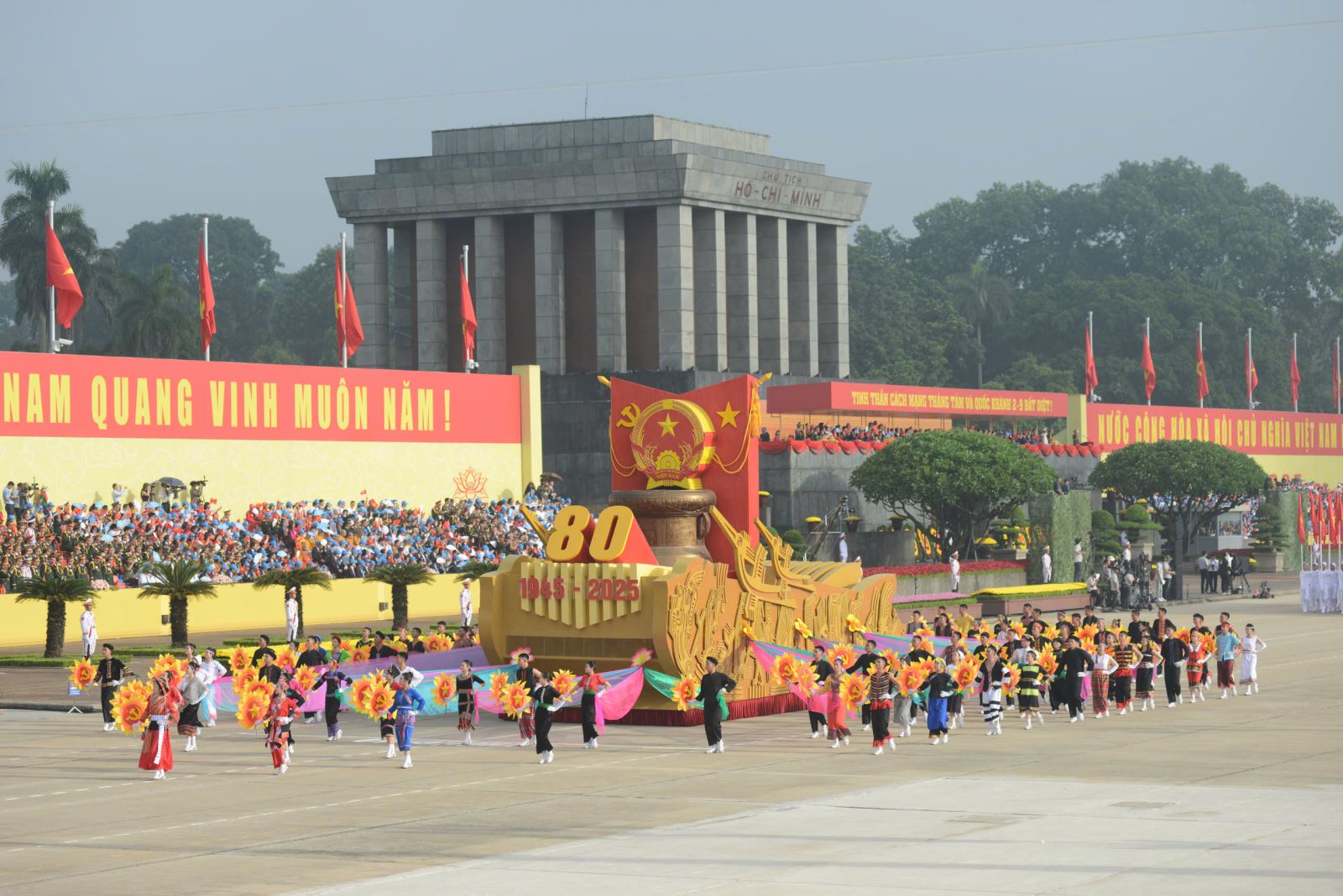 Tự hào về Đảng quang vinh và nguyện một lòng theo Đảng- Ảnh 4.