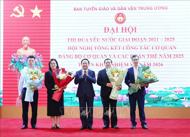 Đồng chí Trịnh Văn Quyết: Công tác tuyên giáo và dân vận phải thực sự 'đi trước mở đường'- Ảnh 2.