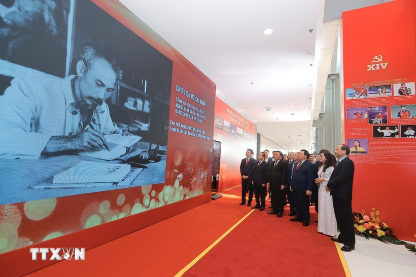 Bồi đắp niềm tin và khát vọng phát triển đất nước phồn vinh, văn minh, hạnh phúc- Ảnh 1.