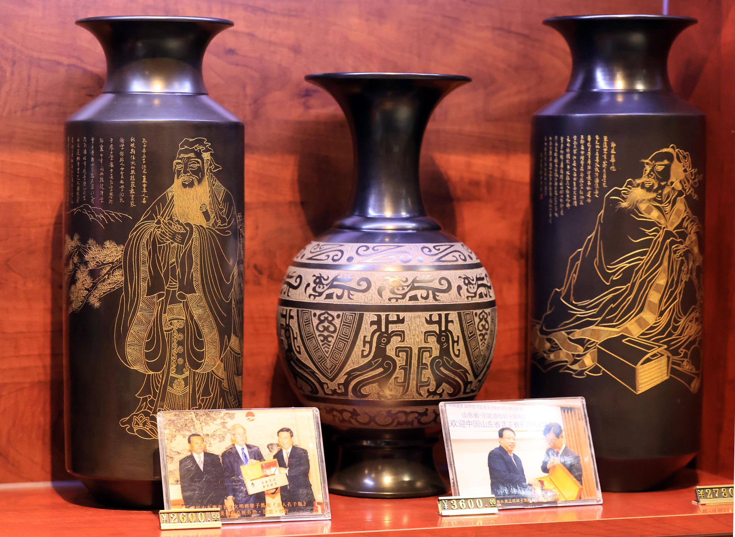 Photo Travel: Gốm đen, tuyệt tác nghệ thuật "đen như sơn, bóng như gương" ở Sơn Đông