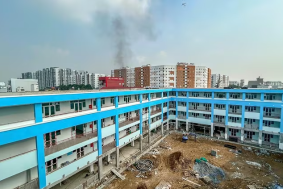 Sắp hoàn thiện ngôi trường đầu tiên được hình thành trên nền nghĩa trang lớn nhất thành phố giàu nhất Việt Nam- Ảnh 2.