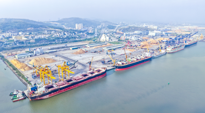 Tỉnh sắp lên TP trực thuộc Trung ương sẽ đưa cảng nước sâu hiện đại bậc nhất miền Bắc thành cảng du lịch- Ảnh 1.