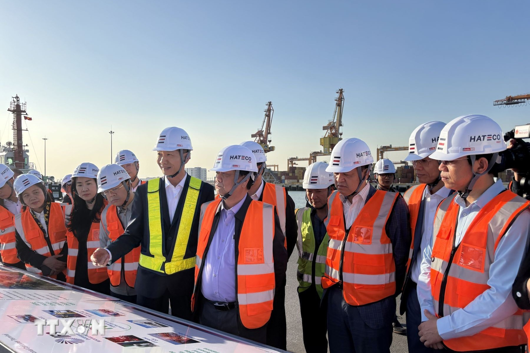 Đổi mới giám sát của Quốc hội: Nâng cao hiệu lực, hiệu quả hoạt động- Ảnh 8. Đổi mới giám sát của Quốc hội: Nâng cao hiệu lực, hiệu quả hoạt động- Ảnh 8.