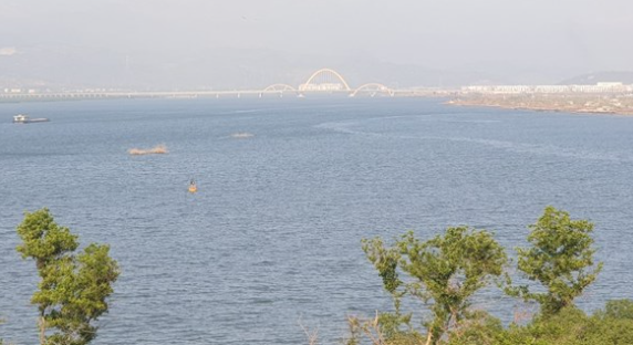 Tỉnh sắp lên TP trực thuộc Trung ương sẽ xây cây cầu dài 3,5km, hoàn thiện kết nối liên thông xung quanh vùng vịnh liền kề Di sản thiên nhiên thế giới- Ảnh 2.