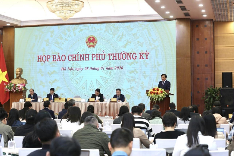 Họp báo Chính phủ thường kỳ tháng 12: Vượt toàn bộ 15/15 chỉ tiêu chủ yếu năm 2025- Ảnh 2.