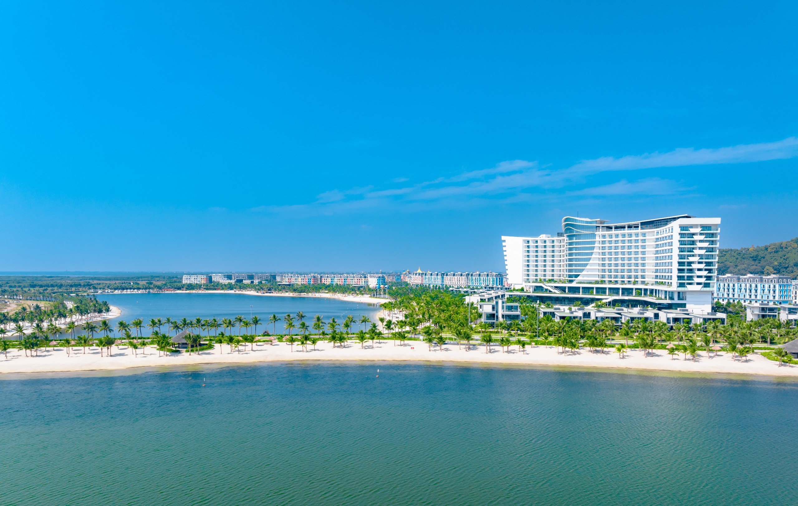Thị trường bất động sản du lịch - nghỉ dưỡng cuối năm 2026: Tái cấu trúc, chọn lọc và bứt phá cùng APEC 2027 - Ảnh 1.
