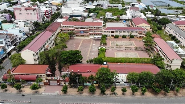 Việt Nam sắp có thêm 10 trường phổ thông chuẩn quốc gia tại tỉnh địa đầu cực Nam Tổ quốc - Ảnh 1.
Việt Nam sắp có thêm 10 trường phổ thông chuẩn quốc gia tại tỉnh địa đầu cực Nam Tổ quốc - Ảnh 1.