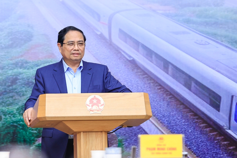 Thủ tướng Phạm Minh Chính phát biểu tại buổi làm việc. Nguồn ảnh: Báo Chính phủ Thủ tướng Phạm Minh Chính phát biểu tại buổi làm việc. Nguồn ảnh: Báo Chính phủ