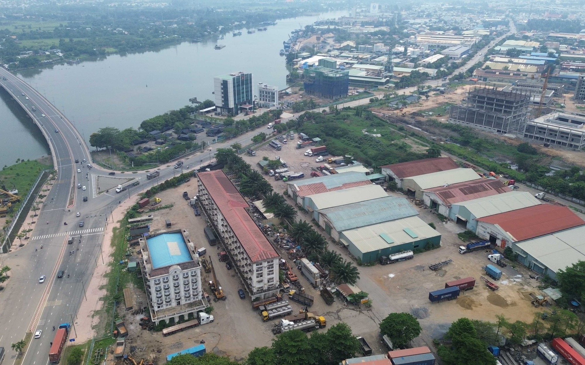 Khu công nghiệp đầu tiên của Việt Nam hoàn tất hơn 96% giải phóng mặt bằng