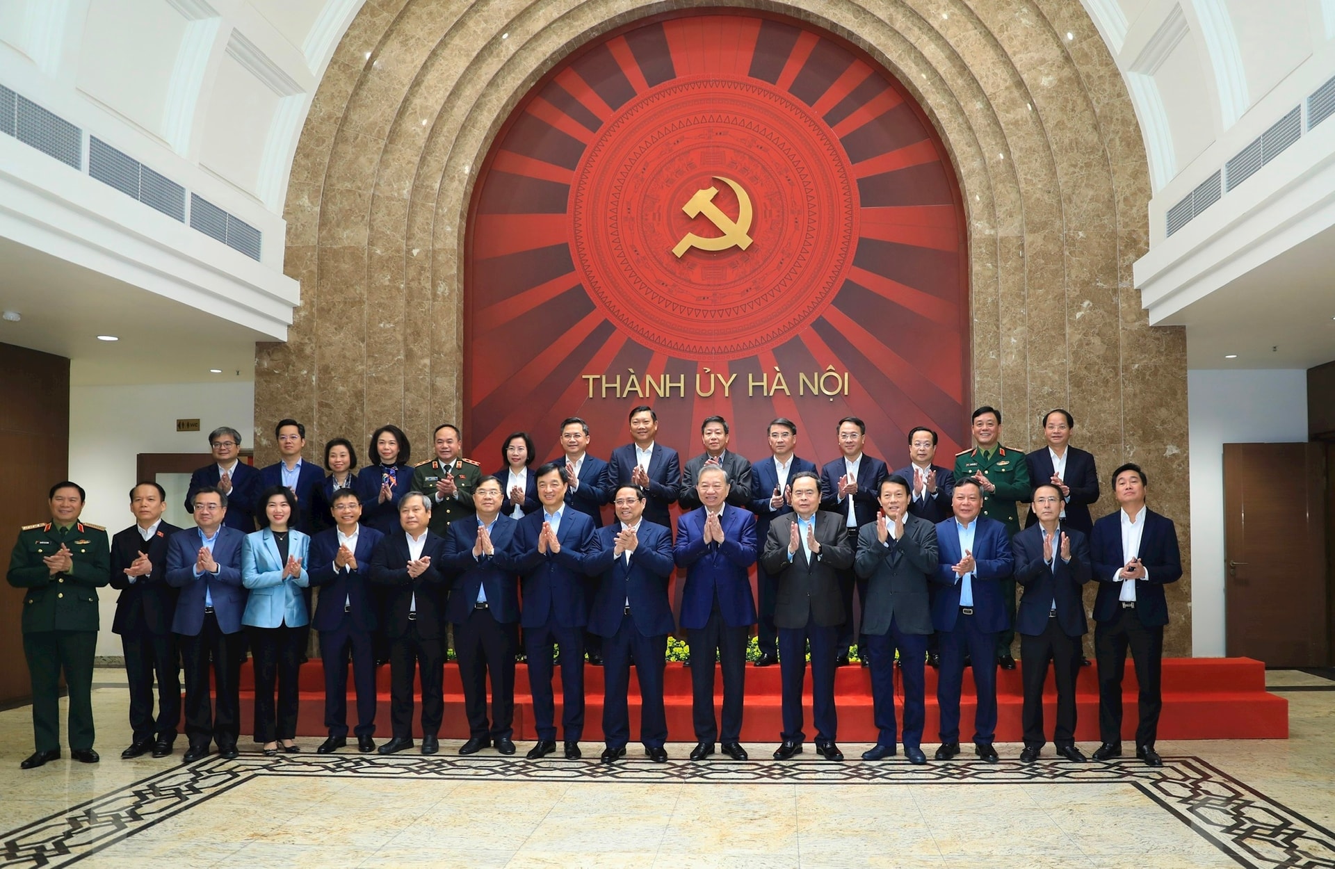 Ủy viên Bộ Chính trị, Bí thư Thành ủy Hà Nội Nguyễn Duy Ngọc: Thủ đô Hà Nội văn hiến và anh hùng - Khẳng định bản lĩnh, trí tuệ, tầm vóc trong kỷ nguyên mới- Ảnh 2.