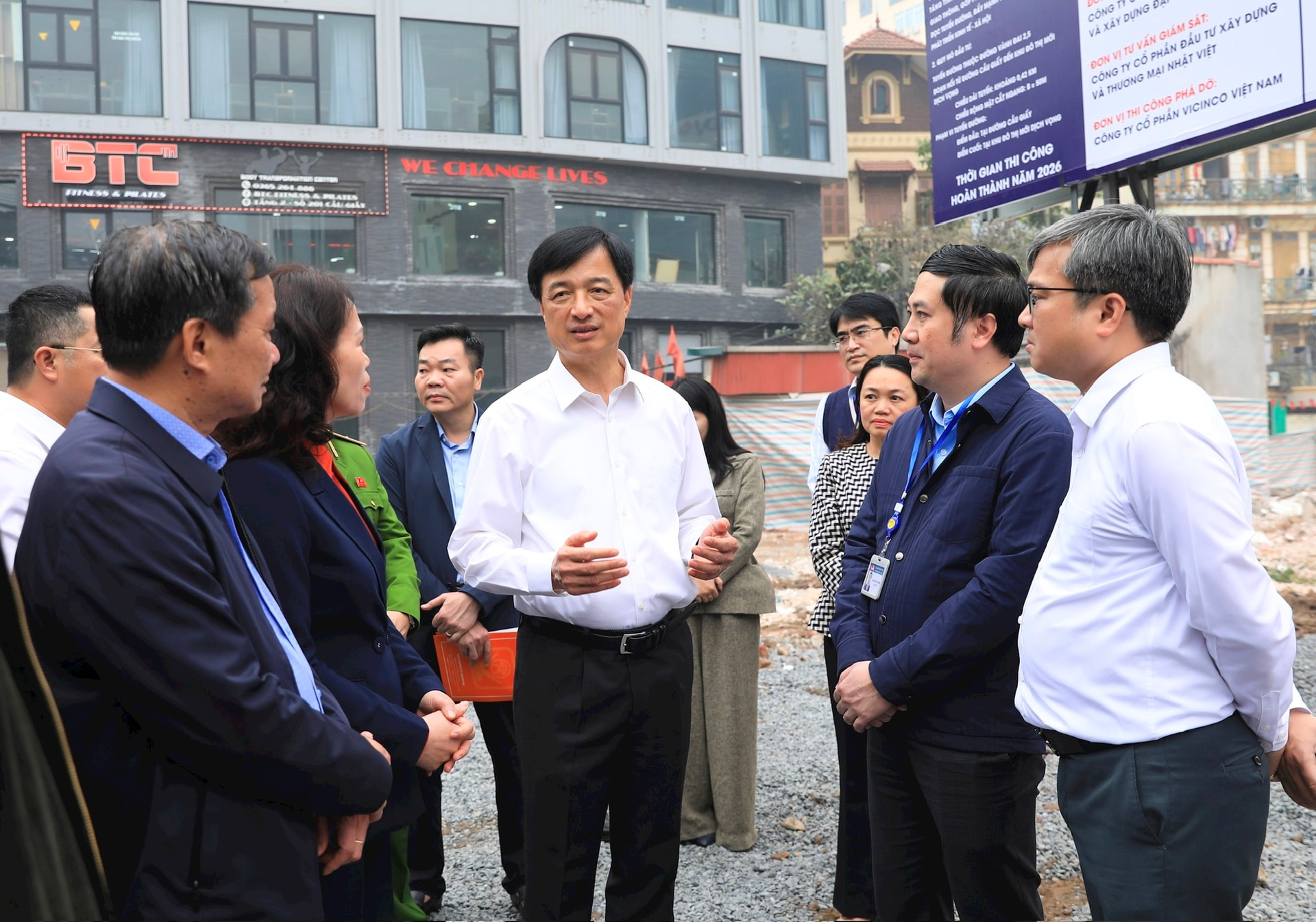 Ủy viên Bộ Chính trị, Bí thư Thành ủy Hà Nội Nguyễn Duy Ngọc: Thủ đô Hà Nội văn hiến và anh hùng - Khẳng định bản lĩnh, trí tuệ, tầm vóc trong kỷ nguyên mới- Ảnh 11.