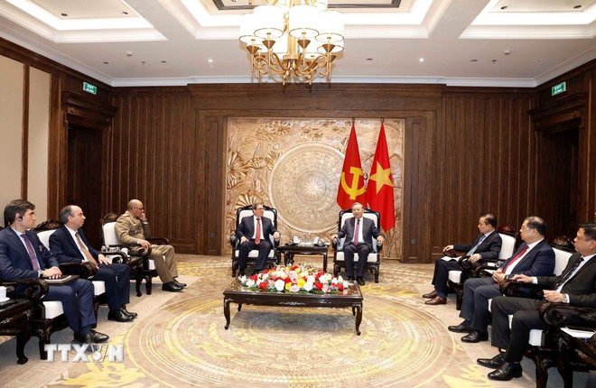 Tổng Bí thư tiếp Đặc phái viên Đảng, Nhà nước Cuba, Bộ trưởng Ngoại giao Cuba- Ảnh 3.