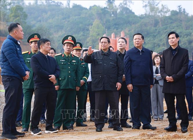 Thủ tướng Phạm Minh Chính kiểm tra dự án giao thông trọng điểm tại Lạng Sơn và Cao Bằng- Ảnh 1. Thủ tướng Phạm Minh Chính kiểm tra dự án giao thông trọng điểm tại Lạng Sơn và Cao Bằng- Ảnh 1.