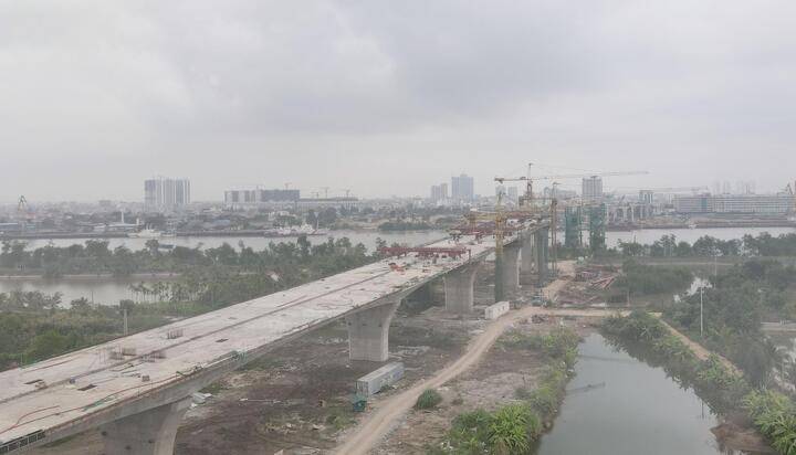 Thành phố nhỏ nhất Việt Nam sắp có cầu dây văng vượt sông 6.300 tỷ, lập kỷ lục mới của địa phương- Ảnh 3. Thành phố nhỏ nhất Việt Nam sắp có cầu dây văng vượt sông 6.300 tỷ, lập kỷ lục mới của địa phương- Ảnh 3.