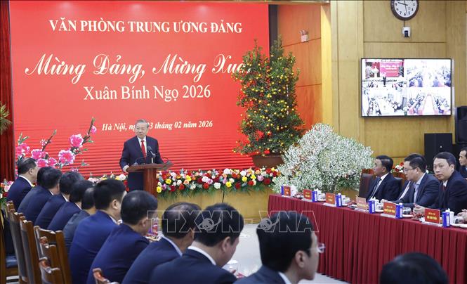 Tổng Bí thư Tô Lâm chúc Tết cán bộ, công chức Văn phòng Trung ương Đảng- Ảnh 5. Tổng Bí thư Tô Lâm chúc Tết cán bộ, công chức Văn phòng Trung ương Đảng- Ảnh 5.