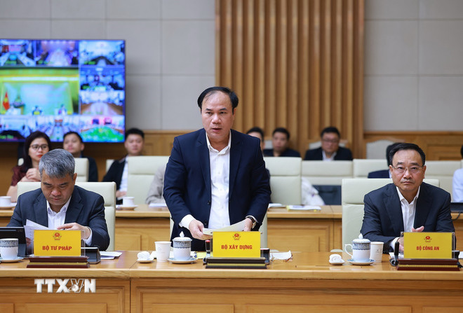 Thủ tướng: Tăng nguồn cung bất động sản ở nhiều phân khúc để giảm giá nhà ở- Ảnh 2.