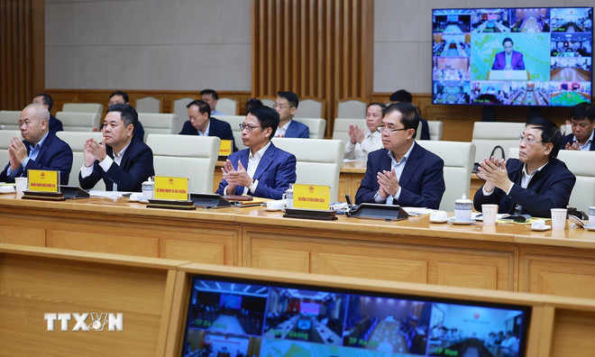 Thủ tướng: Tăng nguồn cung bất động sản ở nhiều phân khúc để giảm giá nhà ở- Ảnh 4.