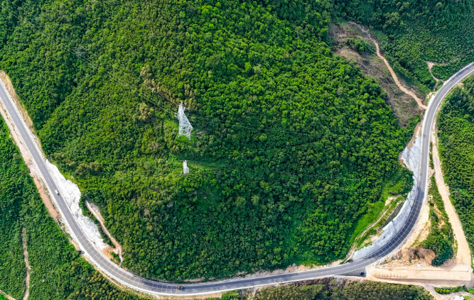 Cao tốc gần 44.000 tỷ băng qua 2 con đèo hiểm trở chạy dọc tỉnh lớn thứ 2 Việt Nam có chuyển động mới- Ảnh 2.