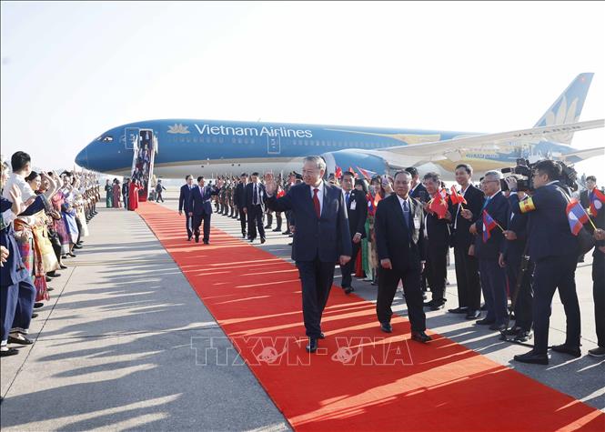 Tổng Bí thư Tô Lâm đến thủ đô Viêng Chăn, bắt đầu thăm cấp Nhà nước tới Lào- Ảnh 2.