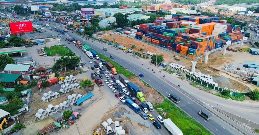 Cầu vượt sở hữu nút giao 2.000 tỷ lớn và phức tạp nhất Vành đai 3 TP. HCM thử nghiệm phân luồng- Ảnh 1.