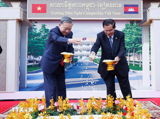 Tuyên bố chung giữa Cộng hòa Xã hội Chủ nghĩa Việt Nam và Vương quốc Campuchia- Ảnh 2.