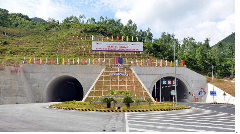 Hầm đường bộ dài thứ 3 Việt Nam, rút ngắn thời gian qua con đèo hiểm trở chỉ còn 6 phút sắp được ‘lên đời’- Ảnh 1.