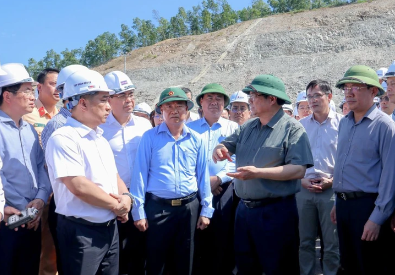 Chỉ 5 ngày nữa, chính thức vận hành cao tốc 20.400 tỷ giảm tải cho tuyến quốc lộ dài nhất cả nước- Ảnh 1. Chỉ 5 ngày nữa, chính thức vận hành cao tốc 20.400 tỷ giảm tải cho tuyến quốc lộ dài nhất cả nước- Ảnh 1.