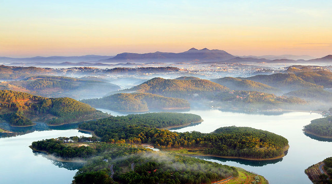 Khu du lịch quốc gia đầu tiên của Việt Nam là điểm đến hiếm có của khu vực và thế giới- Ảnh 2. Khu du lịch quốc gia đầu tiên của Việt Nam là điểm đến hiếm có của khu vực và thế giới- Ảnh 2.
