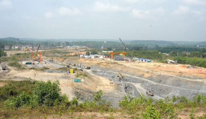 Nhà máy thủy điện lớn nhất miền Nam của Tập đoàn Điện lực Việt Nam gặp khó khăn lớn khi đang thi công- Ảnh 1.