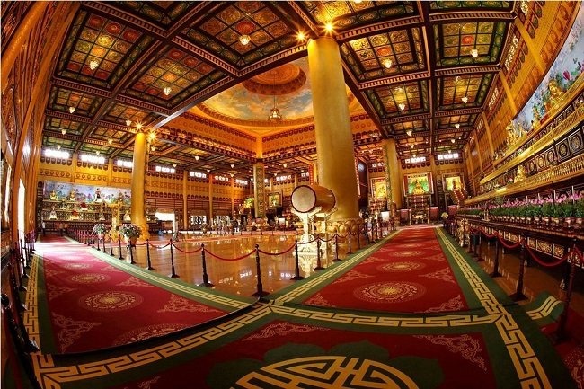 Công trình tâm linh 5.000m2 từng lớn nhất Việt Nam: Kiến trúc 'vuông - tròn', nằm trong khu du lịch lọt TOP Đông Nam Á, được dát vàng 24K- Ảnh 5.