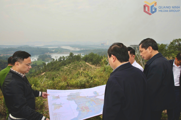 Tỉnh sắp lên TP trực thuộc Trung ương khảo sát vị trí xây trung tâm hành chính mới: Quy mô 1.500ha, tọa lạc tại vùng vịnh là hợp lưu của 6 con sông- Ảnh 1. Tỉnh sắp lên TP trực thuộc Trung ương khảo sát vị trí xây trung tâm hành chính mới: Quy mô 1.500ha, tọa lạc tại vùng vịnh là hợp lưu của 6 con sông- Ảnh 1.